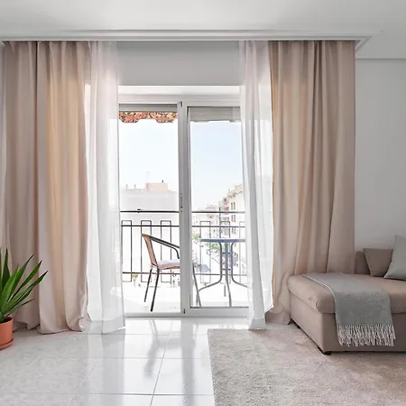 Greendoor Apartment *